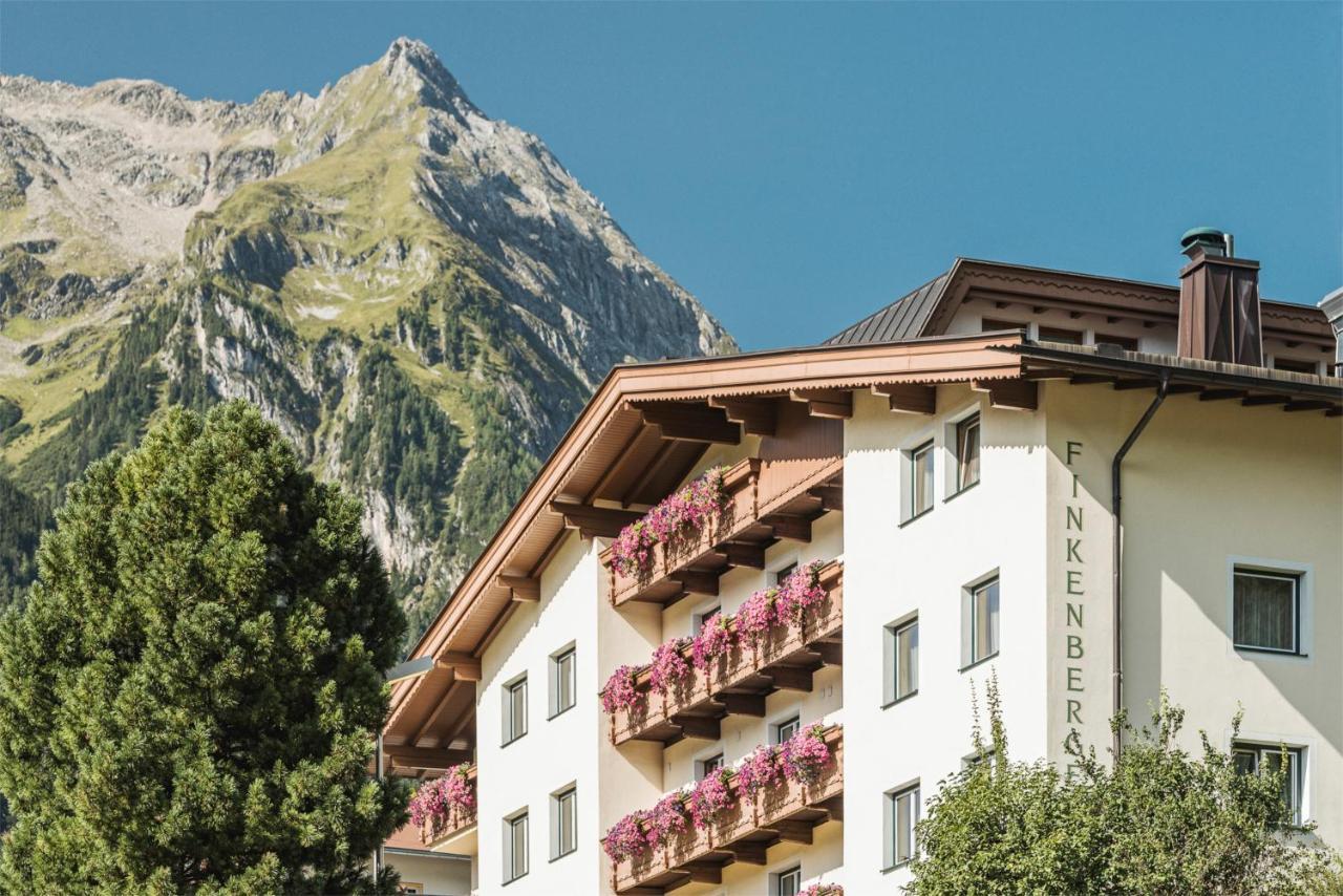 Hotel Finkenbergerhof エクステリア 写真