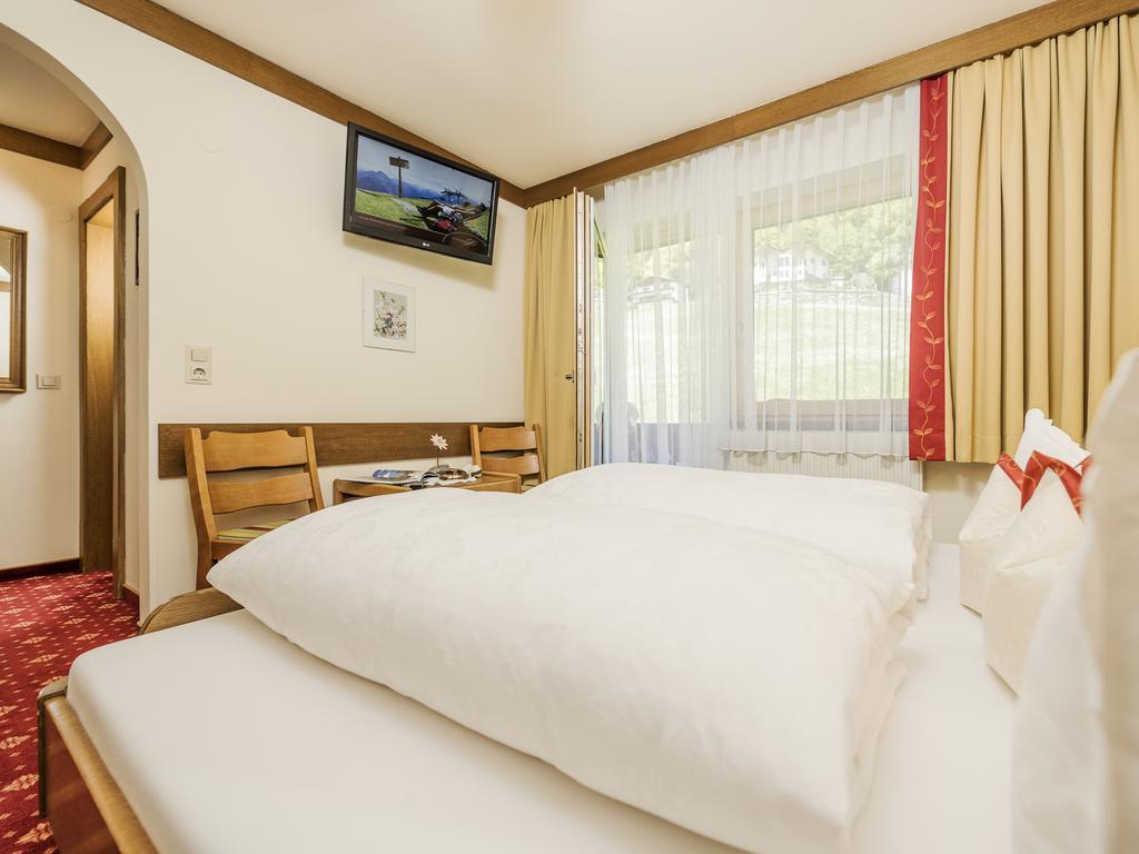 Hotel Finkenbergerhof エクステリア 写真