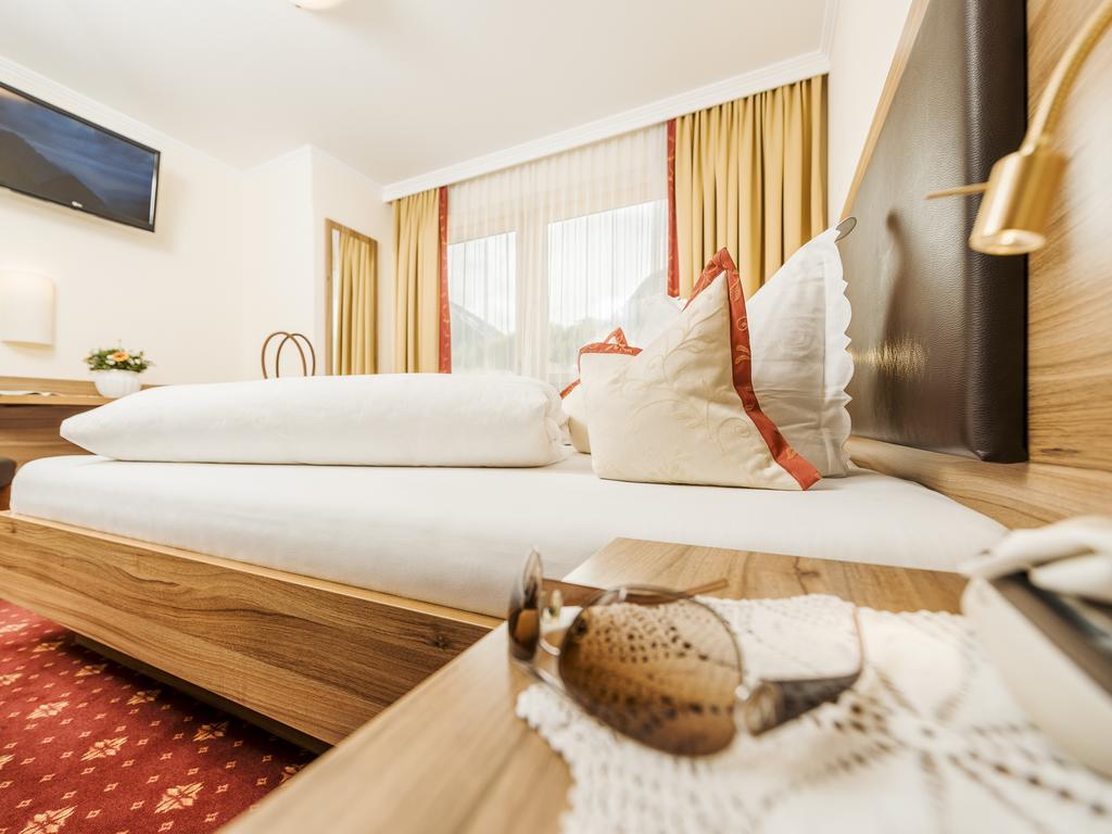 Hotel Finkenbergerhof エクステリア 写真
