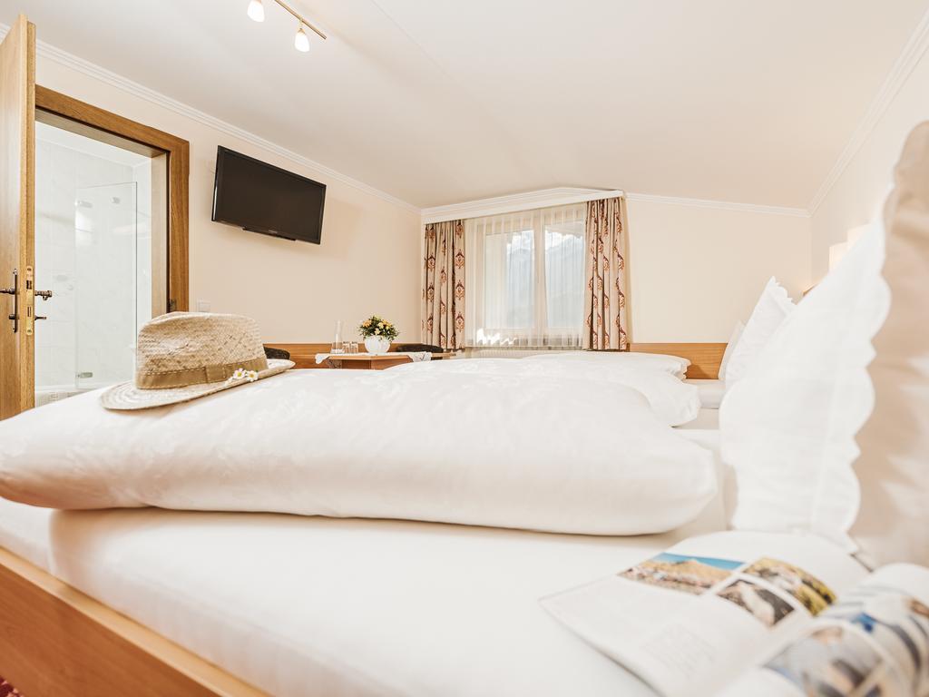 Hotel Finkenbergerhof エクステリア 写真